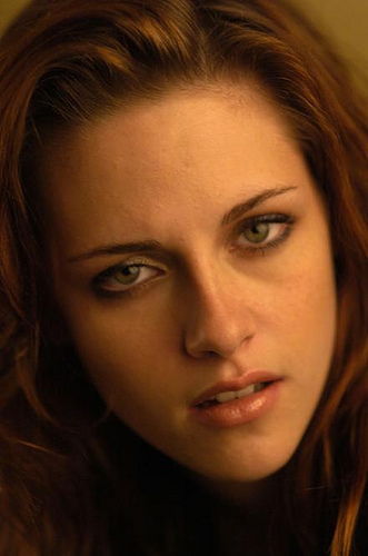 http://m.blog.hu/al/alfaomega/image/Twilight/KristenStewart_01.jpg