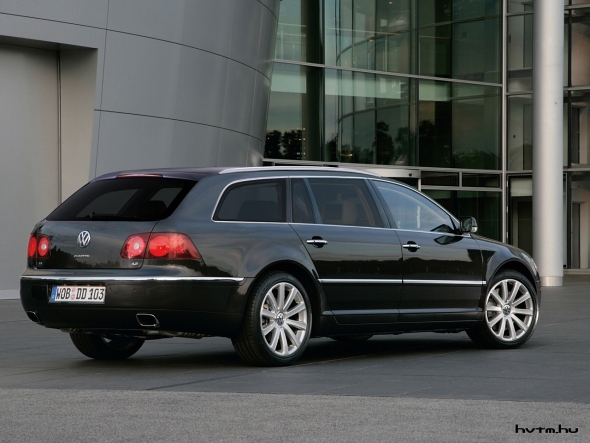 Phaeton Wagon. Today 06:21 AM #1. Does anyone know if this truly exists?