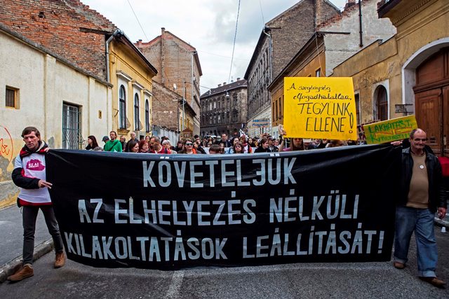 Képtalálat a következőre: „kilakoltatás”