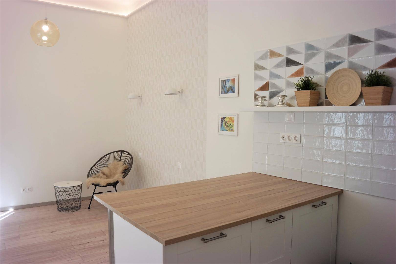 A geometrikus mintáké a jövŠbelül tágasabb