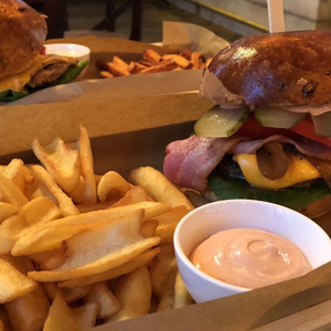 BpBurger (231) - FIRST Craft Beer & BBQ