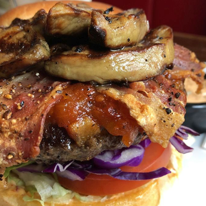 Hazai fejlesztésű burgerek a TGI Friday's kínálatában!