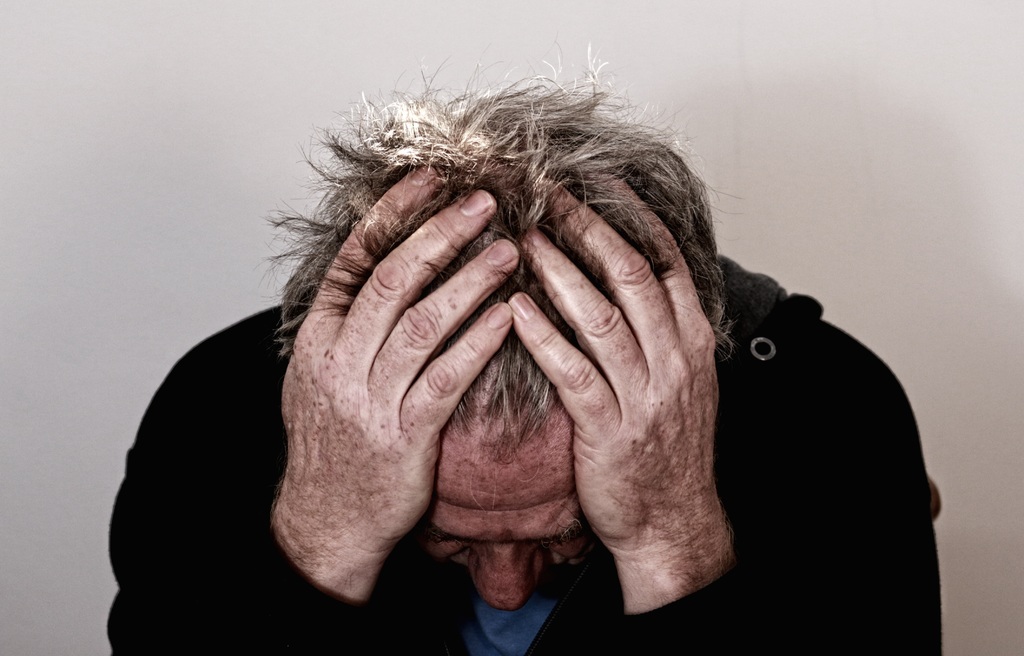 hand-man-hair-alone-heart-sadness-775659-pxhere_com.jpg