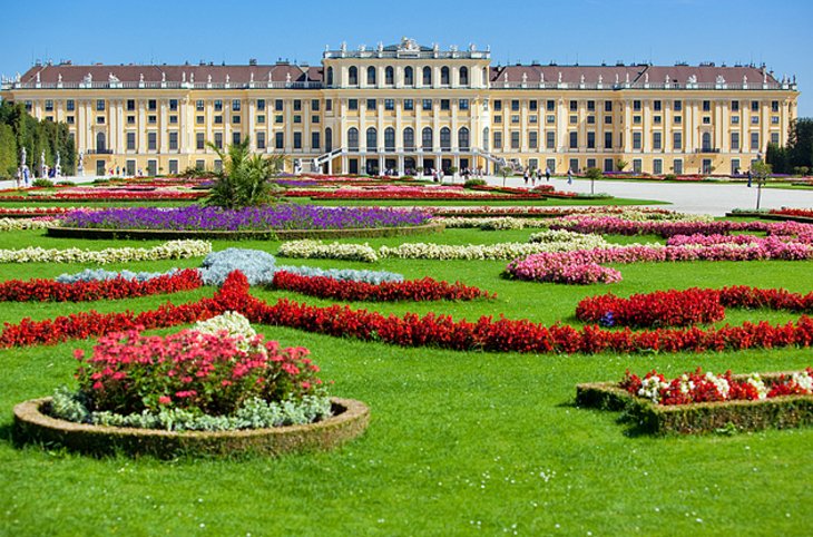 schonbrunn-palace.jpg