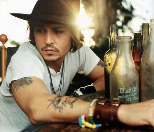 http://m.blog.hu/he/hellostranger/JohnnyDepp.jpg