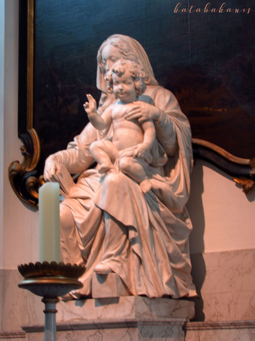 Michelangelo: Madonna gyermekével