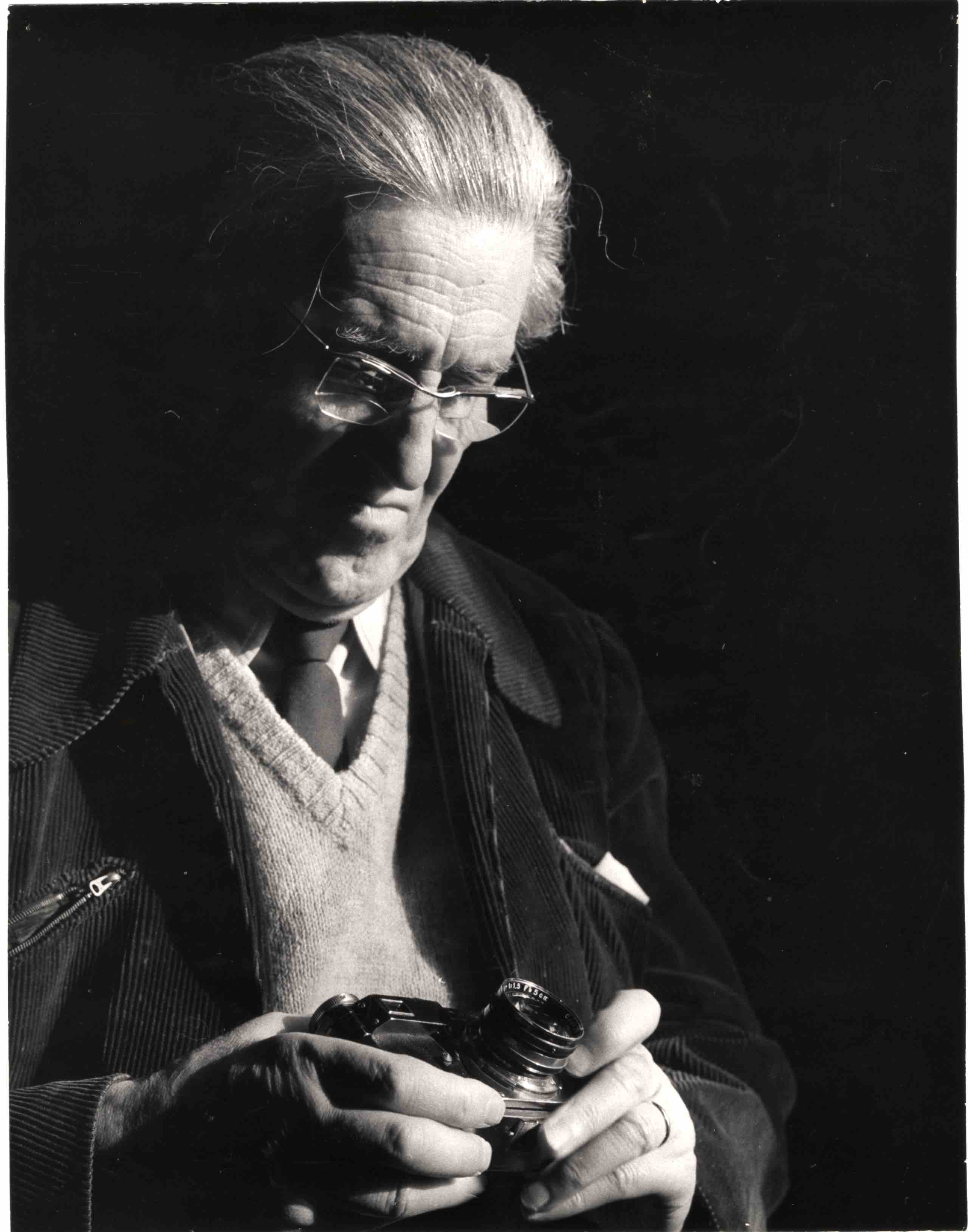 Fotó: Fényes Tamás: Escher Károly portréja, 1965 © Magyar Fotográfiai Múzeum