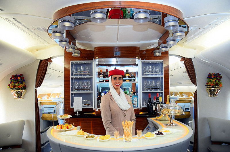 Emirates Airbus A380 fedélzet - exkluzív, gazdag, luxus, prémium, presztízs utazás