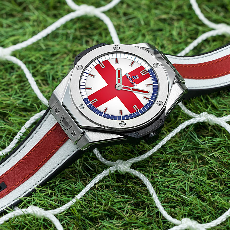 Milyen órát visel mindenki a VB-n? bb-referee-england-hublot.jpg