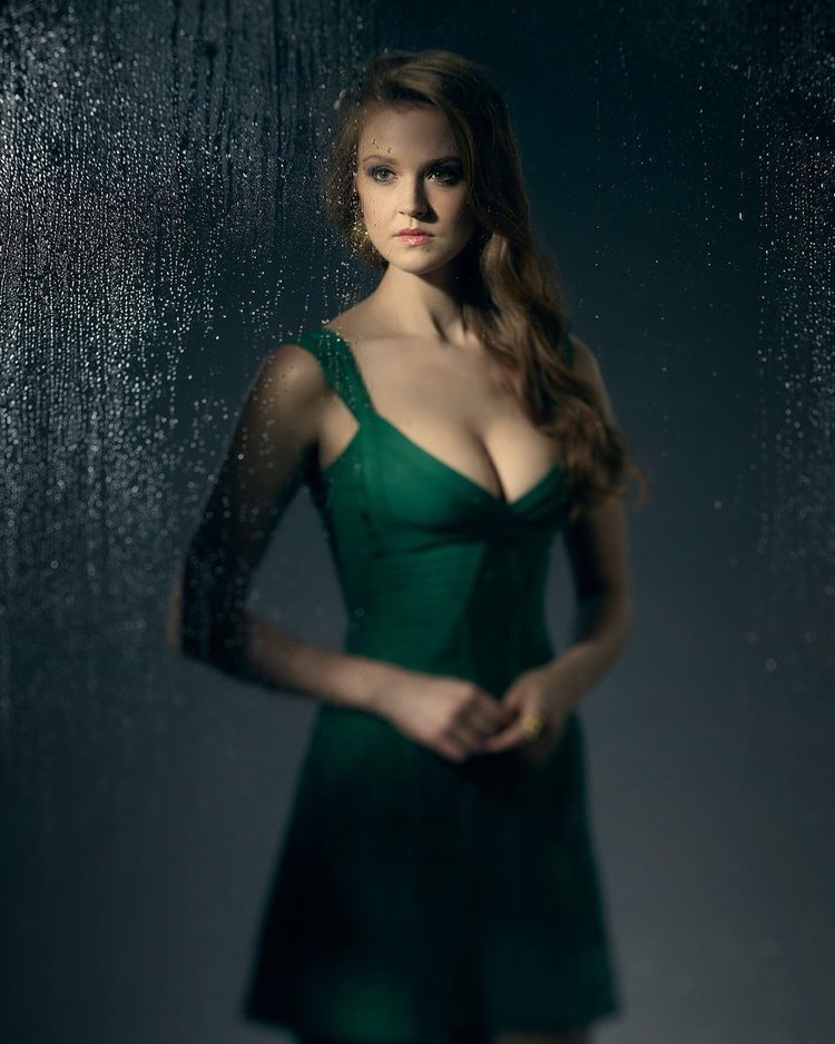 first-look-at-the-older-poison-ivy-from-gotham-season-37.jpg