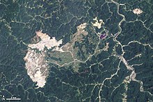 220px-hobet_mountaintop_mine_west_virginia_2009-06-02.jpg