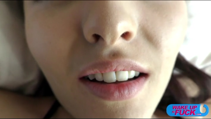 wakeupnfuck_e279_lara_duro_xxx_sd_mp4-kleenex_mp4_20190627_145820_593.jpg