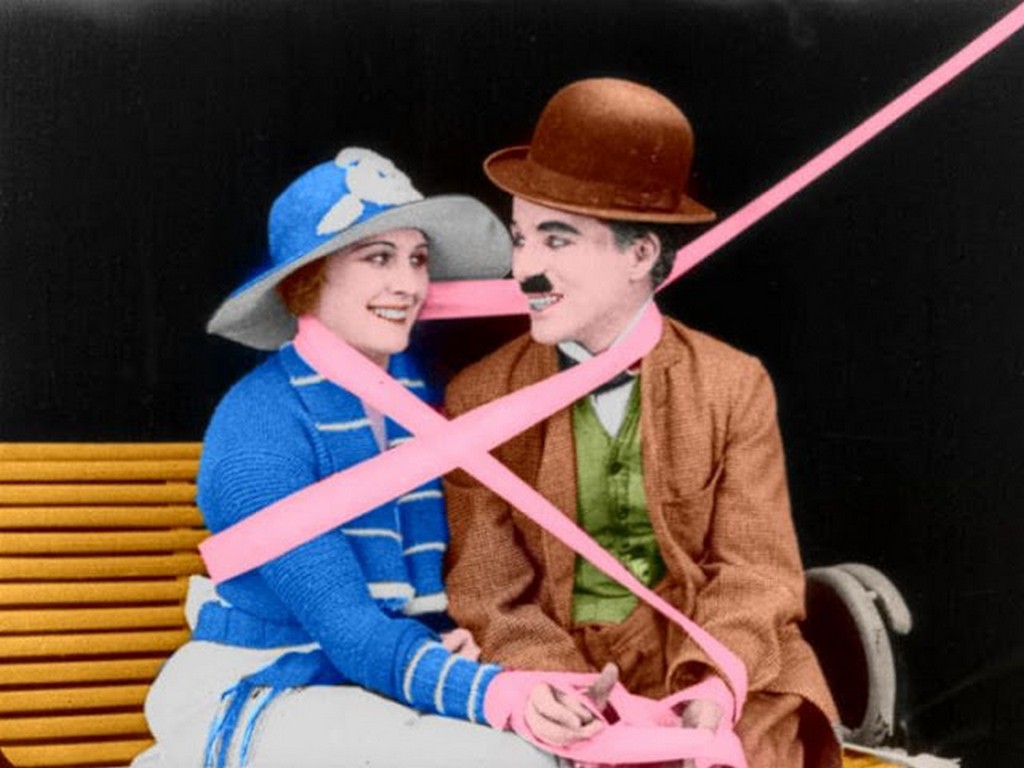 interesting_colorized_photos_of_charlie_chaplin_in_the_1910s-30s_2817_29.jpg