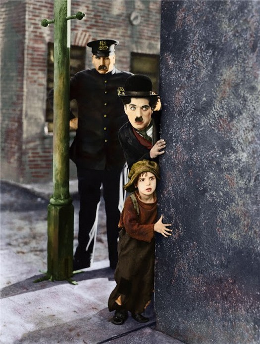 interesting_colorized_photos_of_charlie_chaplin_in_the_1910s-30s_281_29.jpg