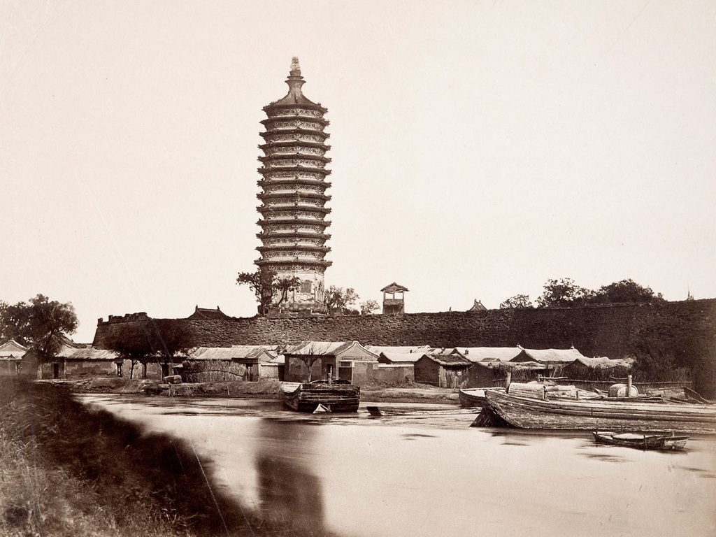 1865_korul_a_tangshani_kina_pagoda.jpg