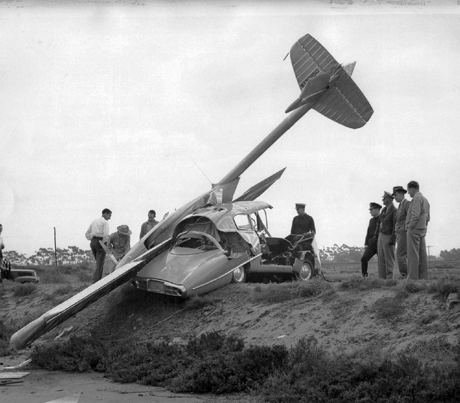 1947_the_wreckage_of_a_crashed_convair_model_118_it_made_a_forced_landing_in_national_city_california.jpg