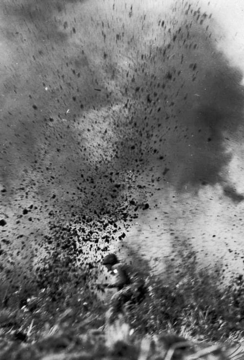 1944_amerikai_katona_az_arnhemi_csataban_ellenseges_tuzben.jpg