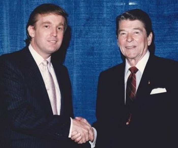 1981_donald_trump_gratulal_az_ujonnan_megvalasztott_amerikai_elnoknek_ronald_reagan-nek.jpeg