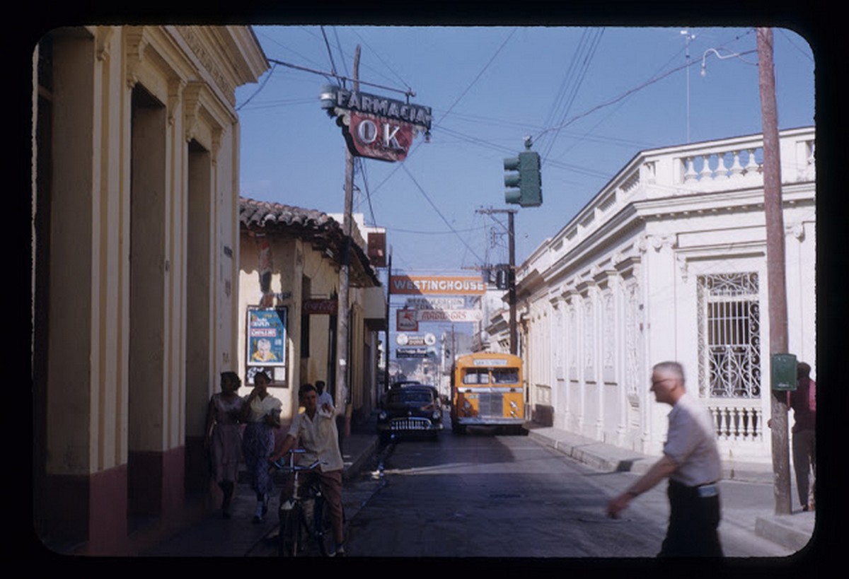 everyday_life_of_cuba_in_the_1950s_2823_29.jpg