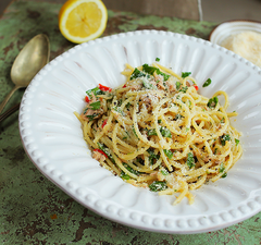 Tonhalas spagetti chilivel