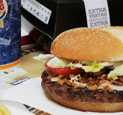 Angus XT Bacon Cézár a Burger Kingben!
