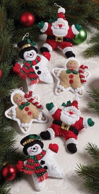 christmas-stars-felt-ornaments-kit.jpg