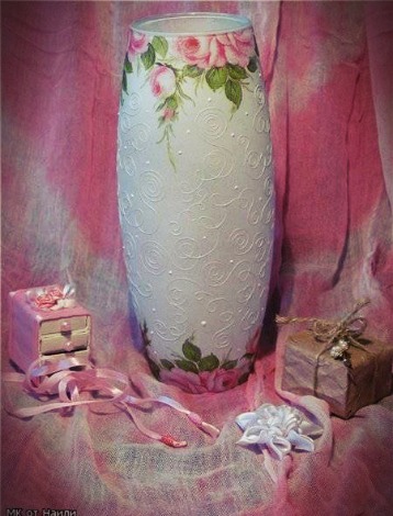 DIY-How-to-Paint-a-Glass-Jar1.jpg