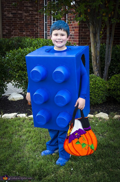 the_blue_lego.jpg