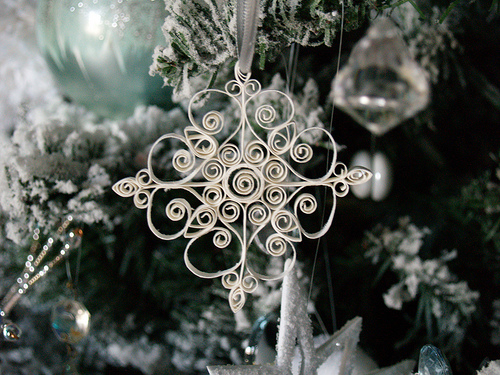 Quilled Snowflake - Reese Dixon.jpg