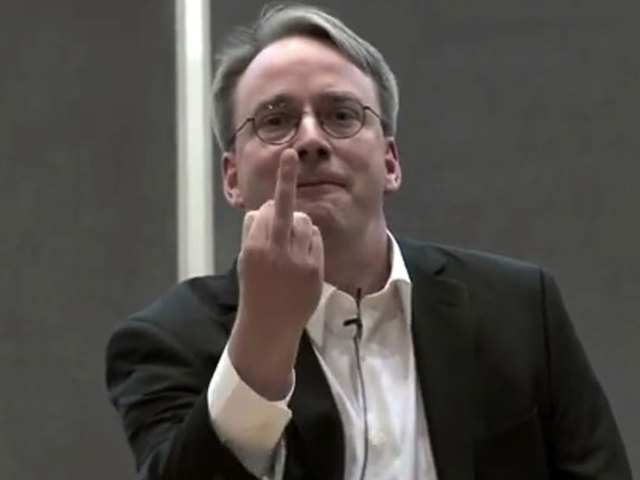A Linux atyja keményen beleszállt az Intelbe a Spectre miatt