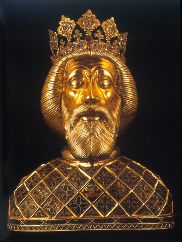 szent_laszlo_fejereklyetarto_1425_e_gyor_szekesegyhaz_gotika.jpg