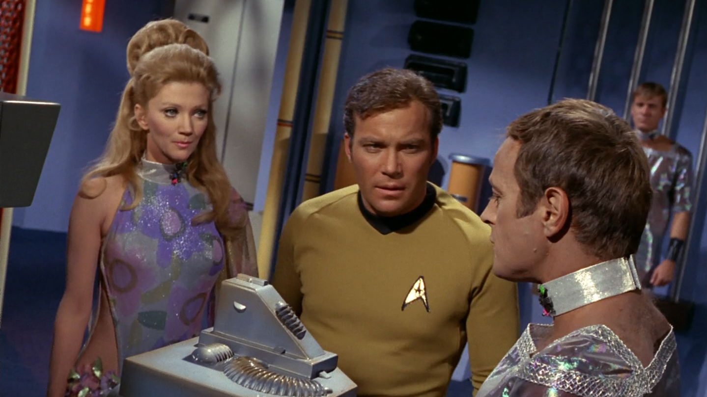 star_trek_the_original_series_s03e11_original_1080p_bluray_x264-mars_mkv_snapshot_22_21_660.png