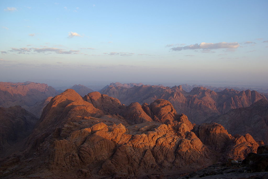 mount_sinai_bw_2_1.jpg