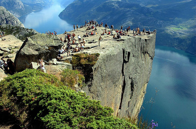 Preikestolen.jpg