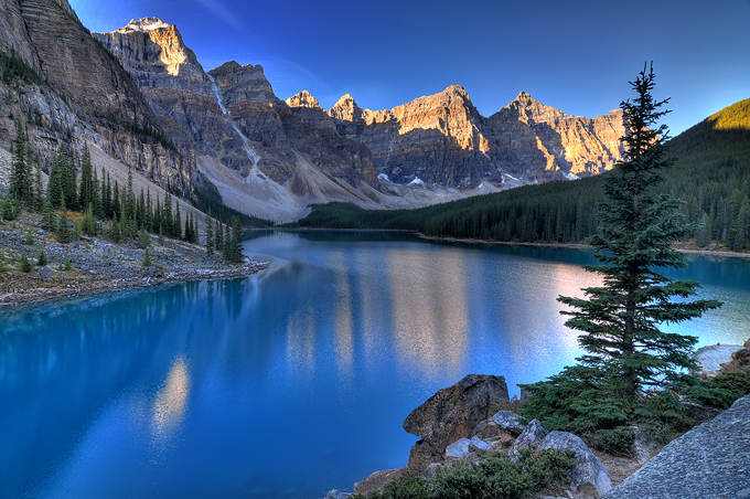 Valley of the Ten Peaks.jpg