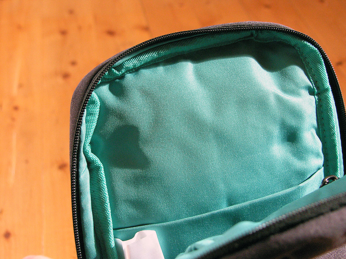 xiaomi-trendy-water-resistant-chest-bag-3.jpg