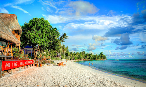 matira_beach_bora_bora_francia_polinezia.jpg