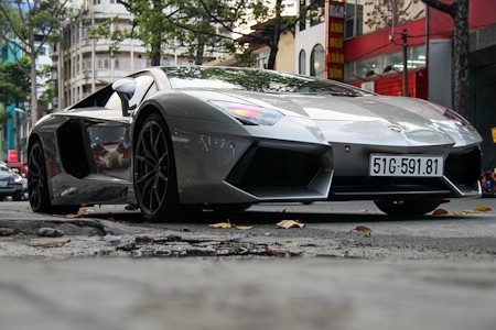 sportkocsi_markak_lamborghini_aventador.jpg