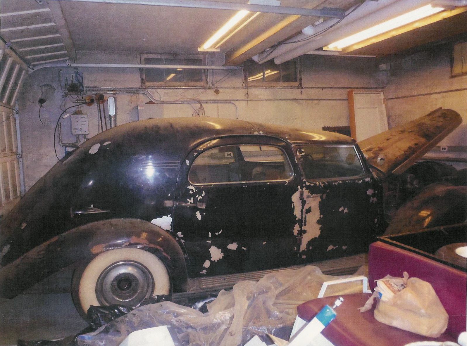 chrysler_c15_custom_imperial_lebaron_limousine_1937_for_mrs_chrysler_before_restoration.jpg