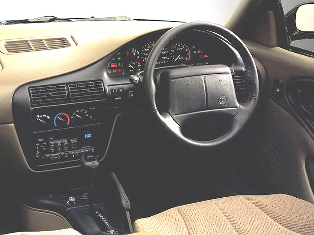 toyota_cavalier_2_4g_sedan_1996_1999_int.jpg