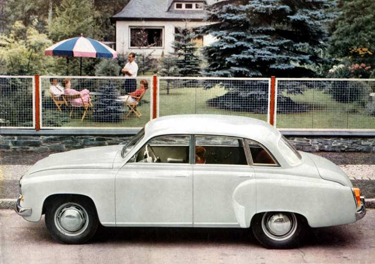 wartburg_311-0_limousine_1964_.jpg