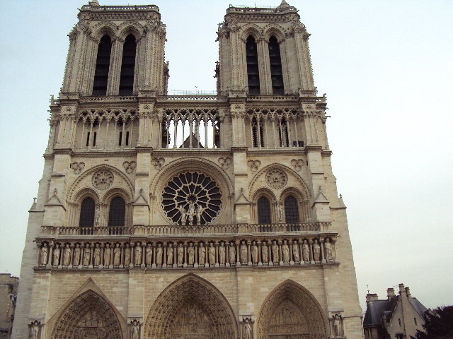 14_notre_dame_parizs.JPG