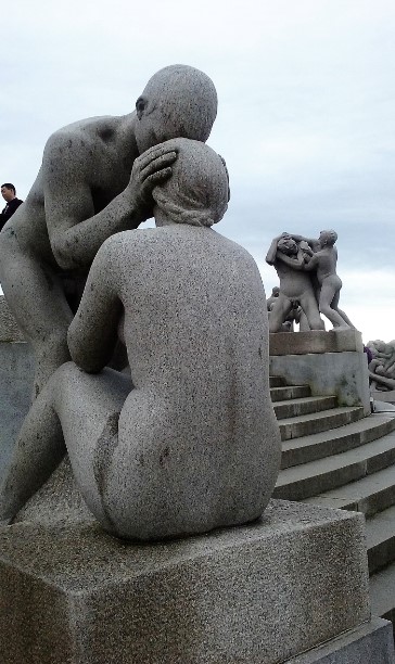 4_vigeland_szobor_park_oslo.jpg