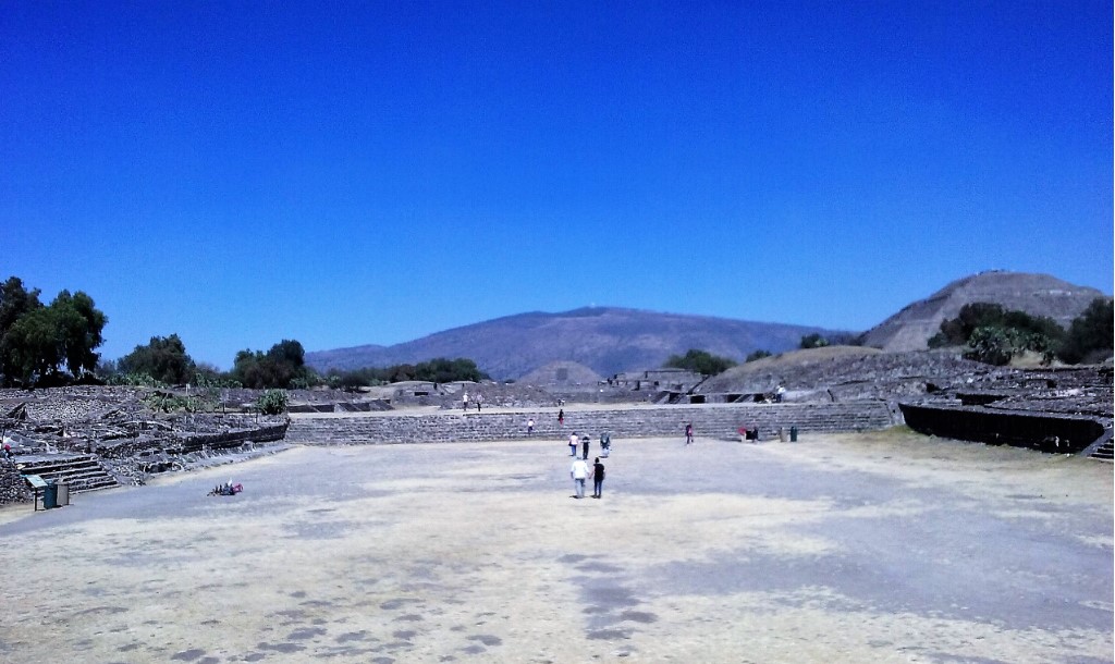 11_teotihuacan_romvaros.jpg