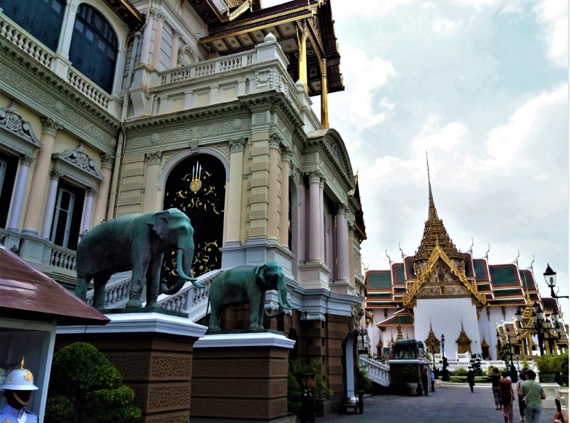 25_piman_rattaya_tronterem_grand_palace_bangkok.jpg