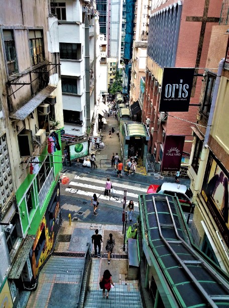 37_mid_levels_escalator_hong_kong_city.jpg