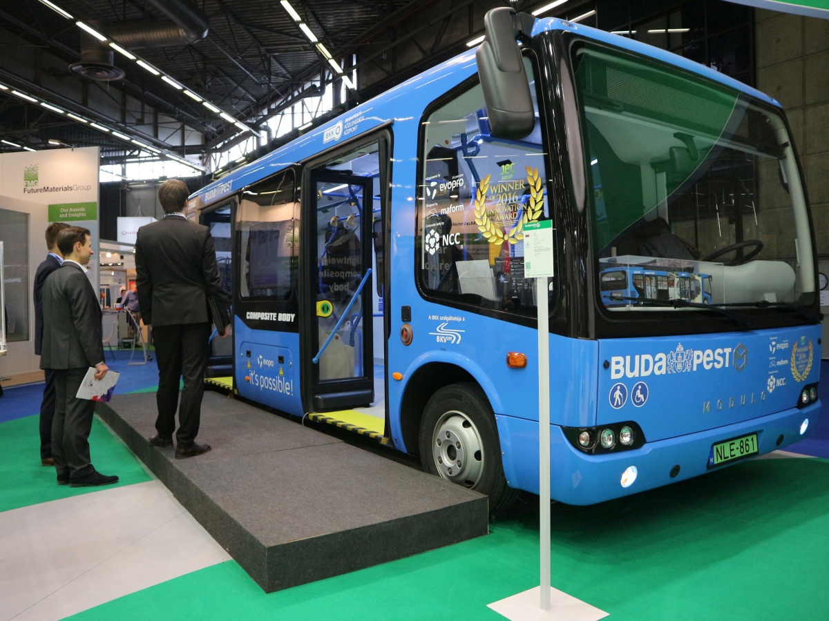 Budapesttől Párizsig elektromos busszal