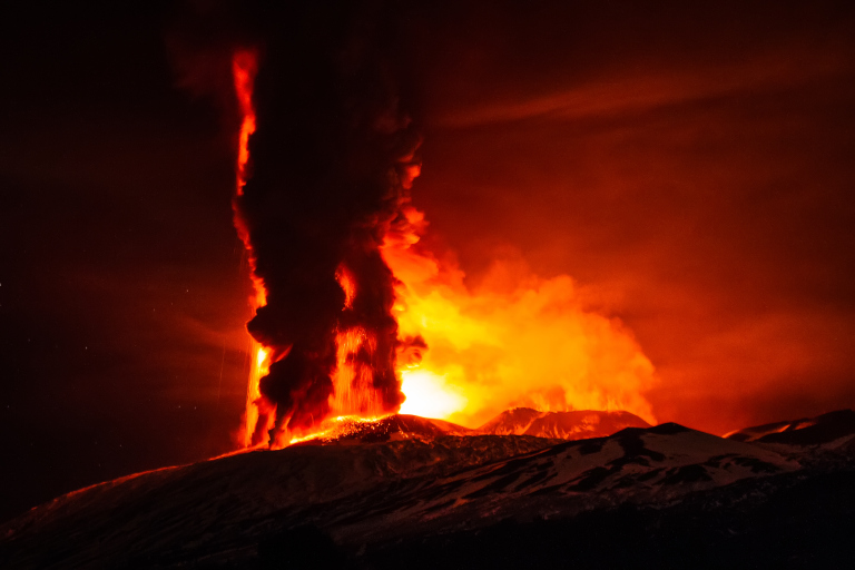 mount-etna-eruption-december-3-2015-4_1.jpg