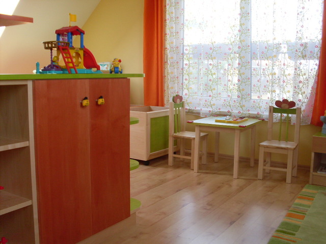 1kislakberendezés: elkészültek az egyedileg tervezett gyerekszoba bútorok