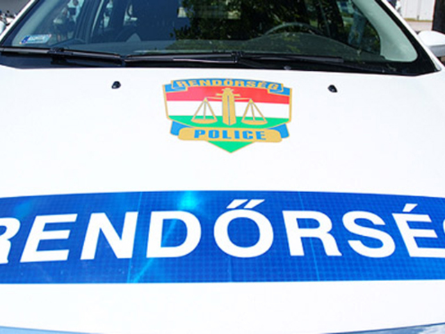 Ittas, jogsi nélküli, segédmotoros kerékpárt vezető férfit állítottak elő Mányról!